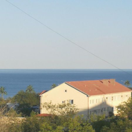 Flat at the seafront Appartamento Aqtau Esterno foto