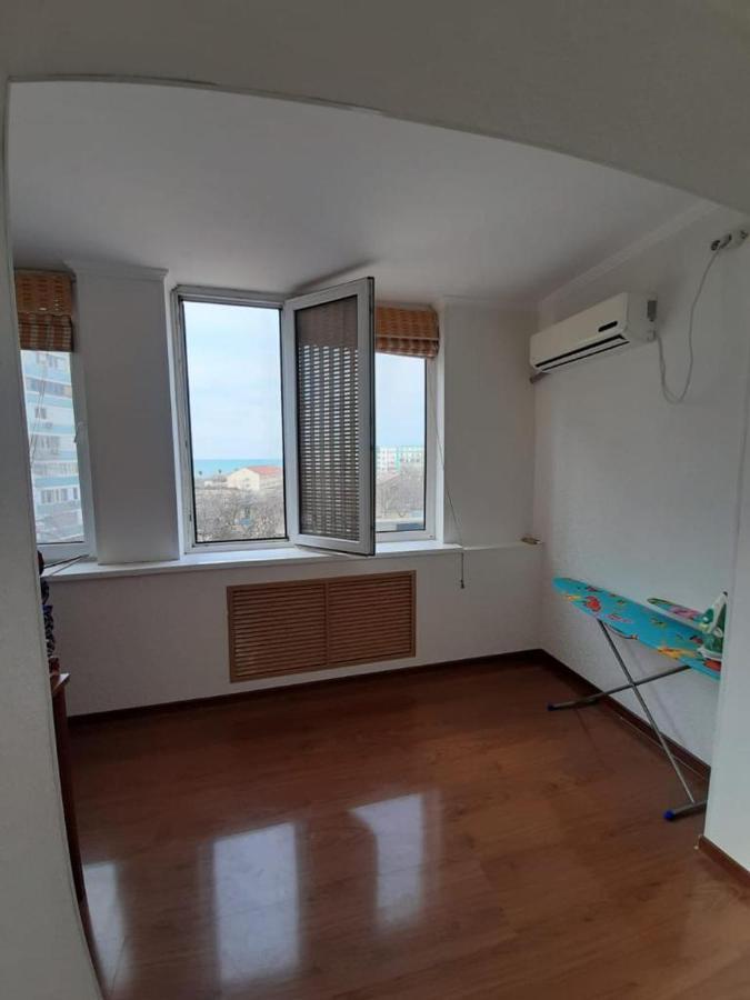 Flat at the seafront Appartamento Aqtau Esterno foto